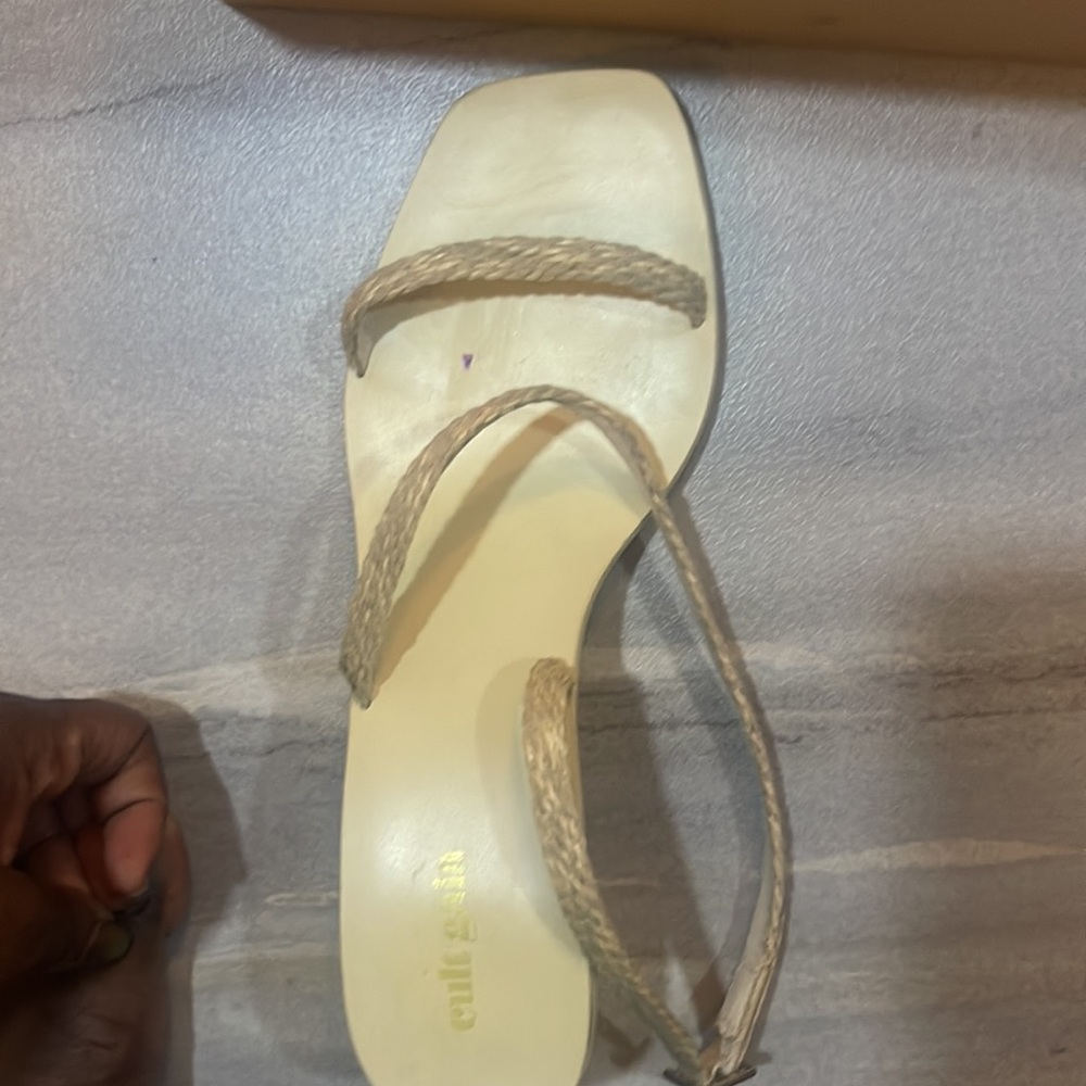 Cult Gaia Banu Sandal. Cream size 39 - Picture 3 of 4